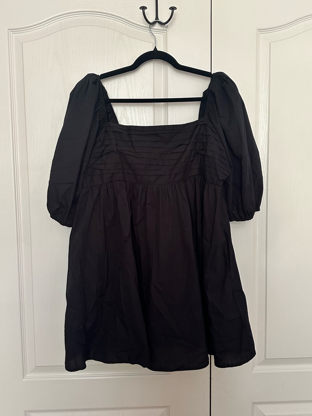 Abercrombie Black Puffed Sleeved Mini